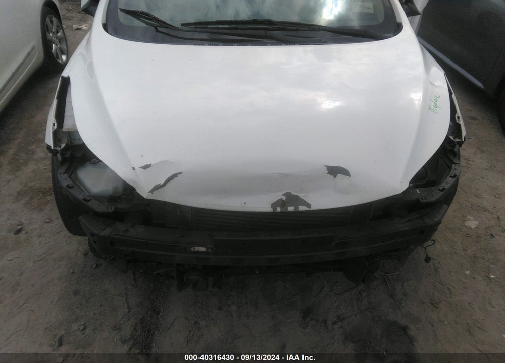 2013 HYUNDAI ELANTRA GLS VIN: 5NPDH4AE8DH348679
