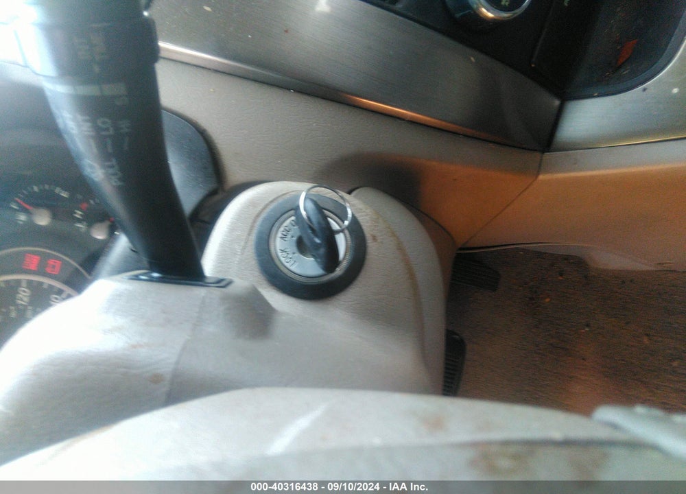 2005 HYUNDAI TUCSON GLS/LX VIN: KM8JN12D25U082398