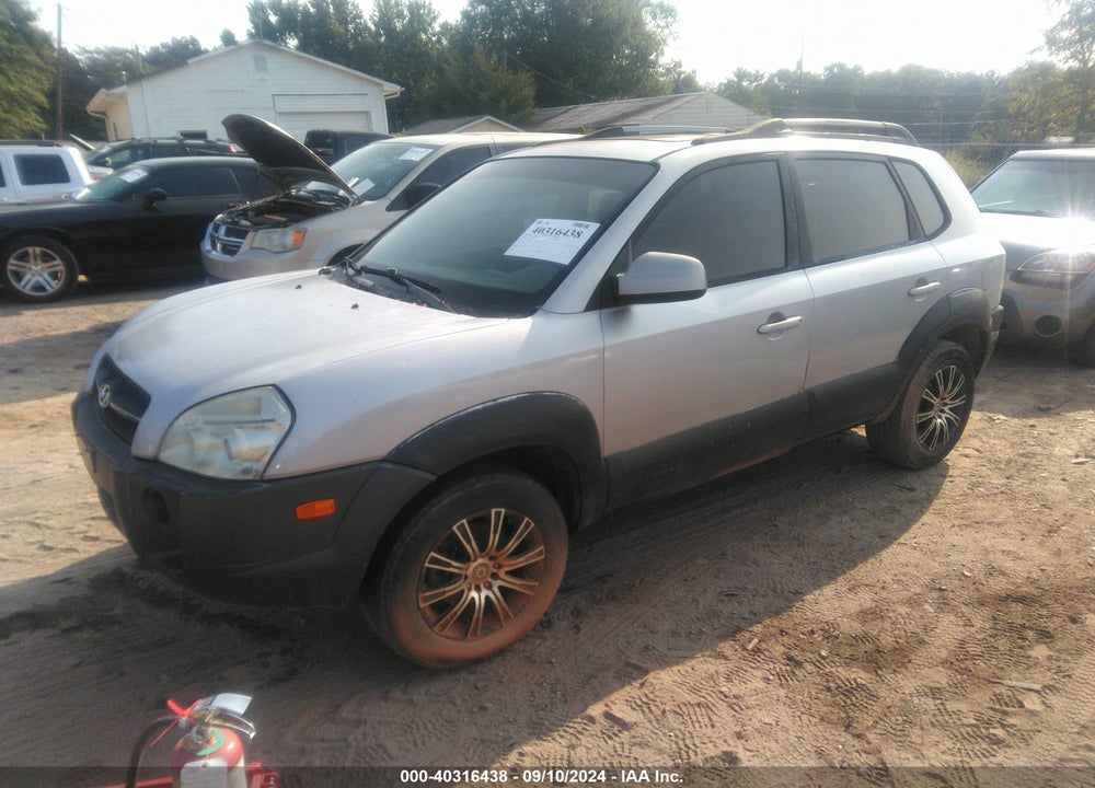 2005 HYUNDAI TUCSON GLS/LX VIN: KM8JN12D25U082398