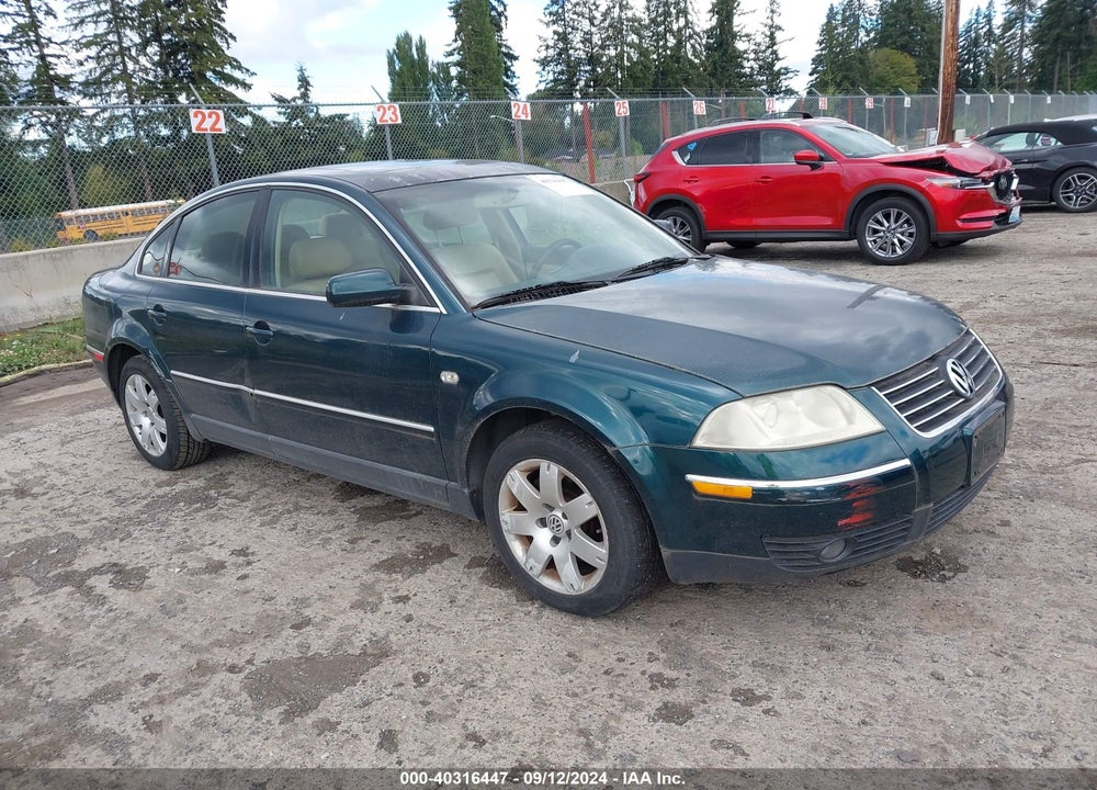 2001 VOLKSWAGEN PASSAT GLX VIN: WVWRH63B51E157379