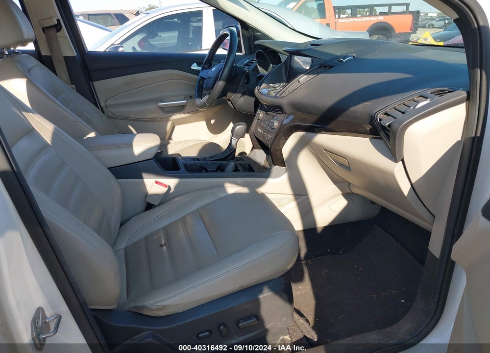 2017 FORD ESCAPE TITANIUM VIN: 1FMCU0JD8HUE36906