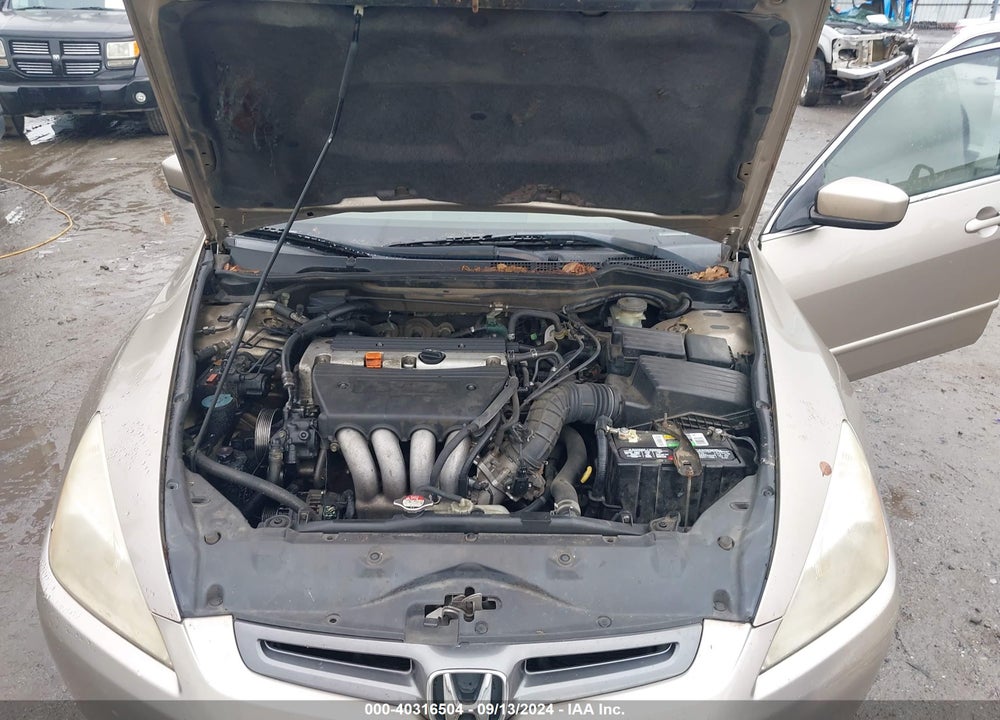 2004 HONDA ACCORD 2.4 EX VIN: JHMCM56894C007978