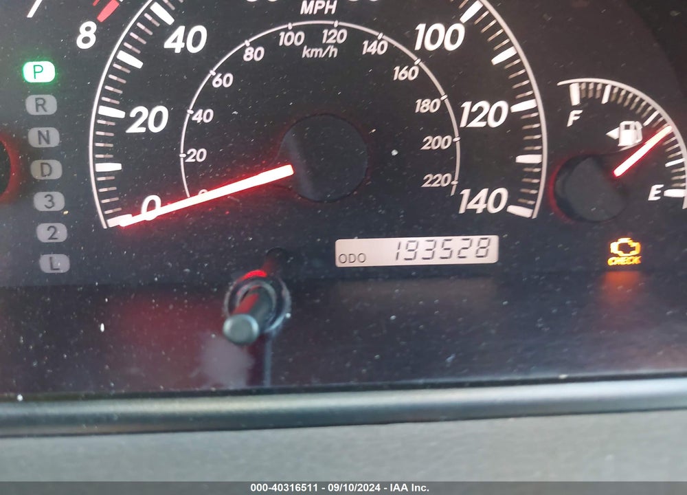 2005 TOYOTA CAMRY LE VIN: 4T1BE32K85U389394
