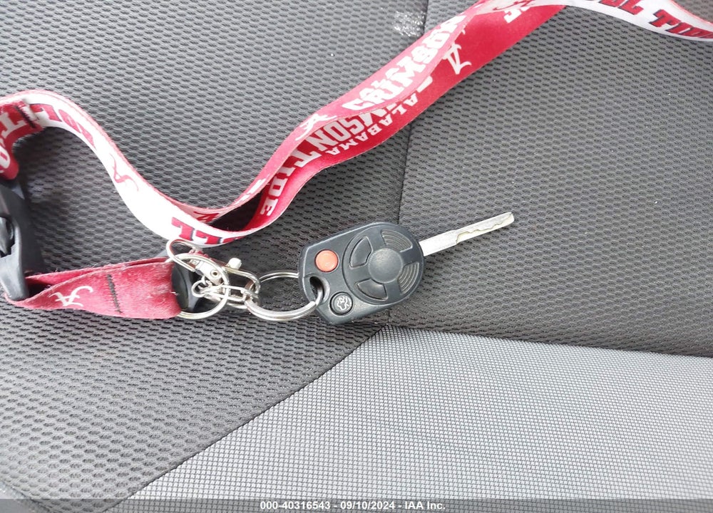 2013 FORD FOCUS SE VIN: 1FADP3K28DL215617