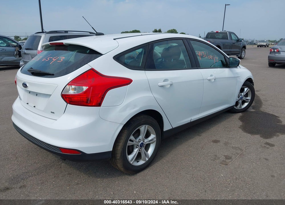 2013 FORD FOCUS SE VIN: 1FADP3K28DL215617