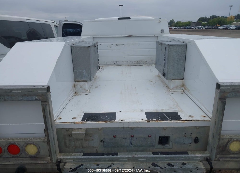 2016 FORD F-550 CHASSIS XL VIN: 1FDUF5HY1GEC07500