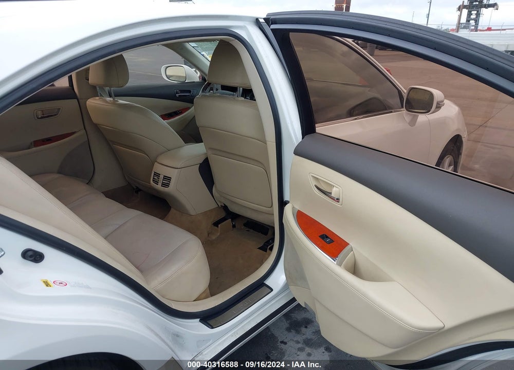 2010 LEXUS ES 350 VIN: JTHBK1EG5A2377233