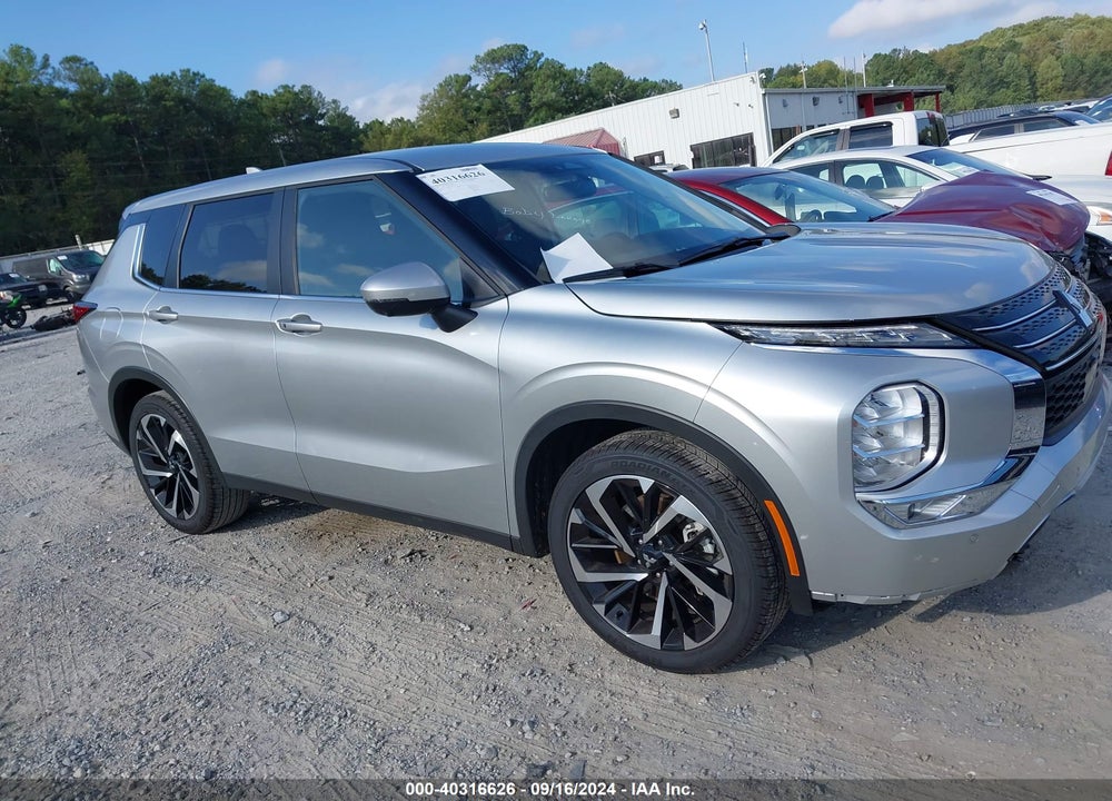 2024 MITSUBISHI OUTLANDER SE 2.5 2WD/SE BLACK EDITION S-AWC/SE BLACK EDITION W/PANO ROOF VIN: JA4J3VA85RZ038159