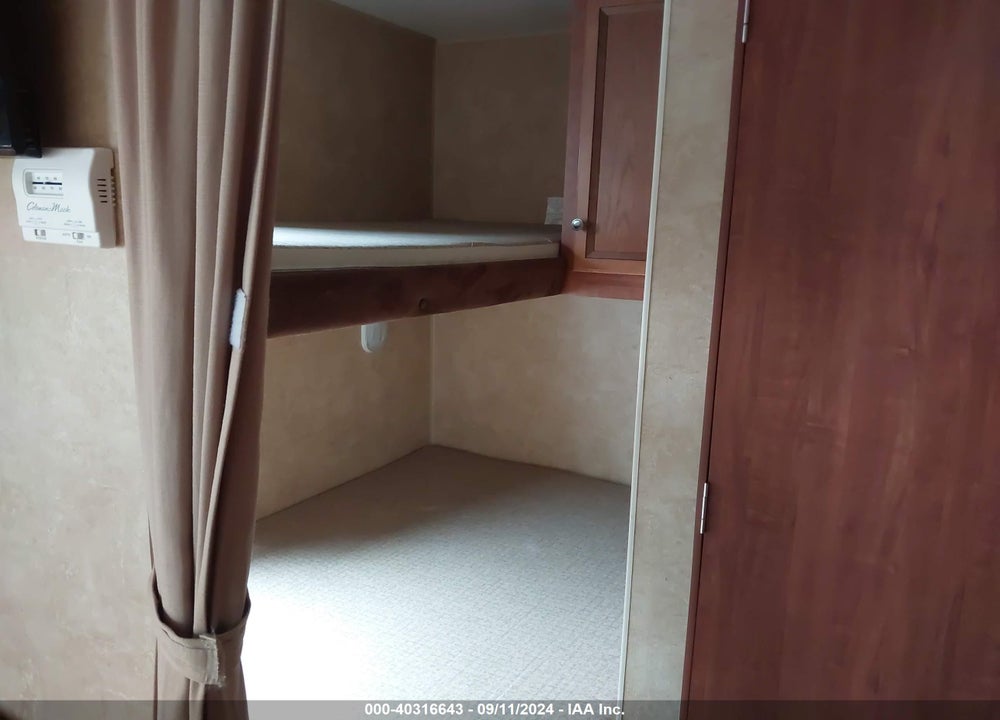 2012 JAYCO JAYFLIGHT 26BH VIN: 1UJBJ0BN9C78B0250