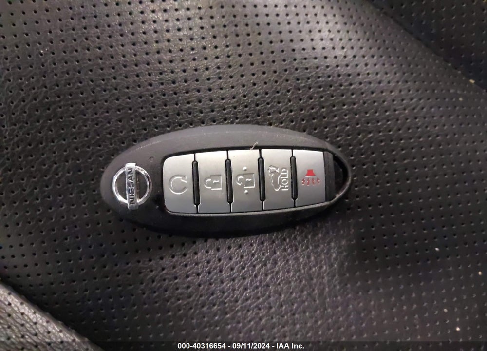 2019 NISSAN ROGUE SL VIN: 5N1AT2MV8KC756329
