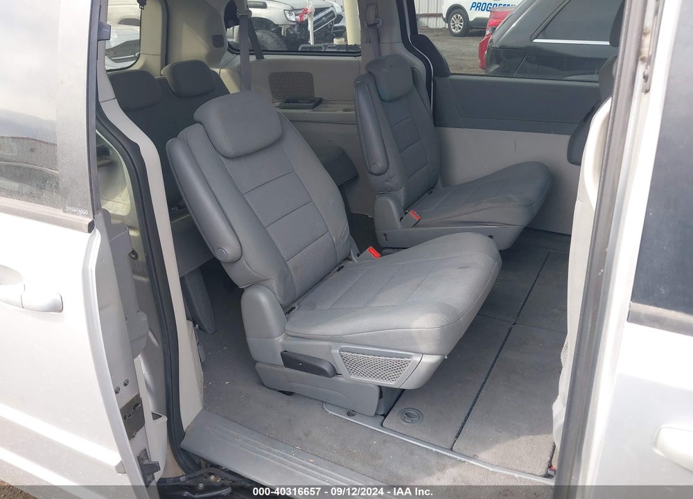 2009 DODGE GRAND CARAVAN SE VIN: 2D8HN44E19R573866