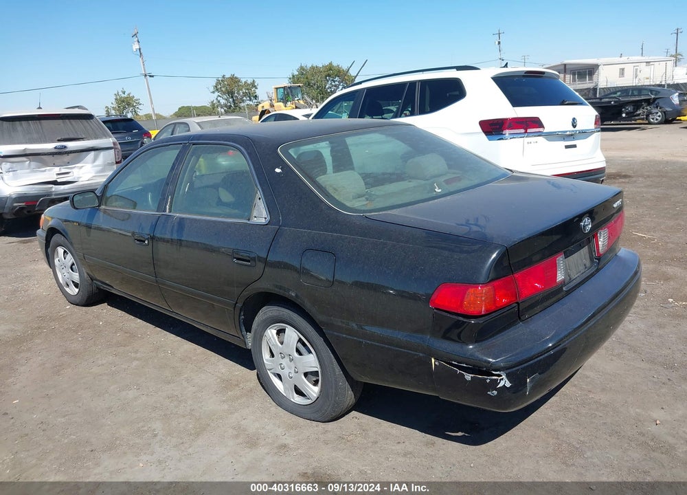 2000 TOYOTA CAMRY LE VIN: 4T1BG22KXYU625262