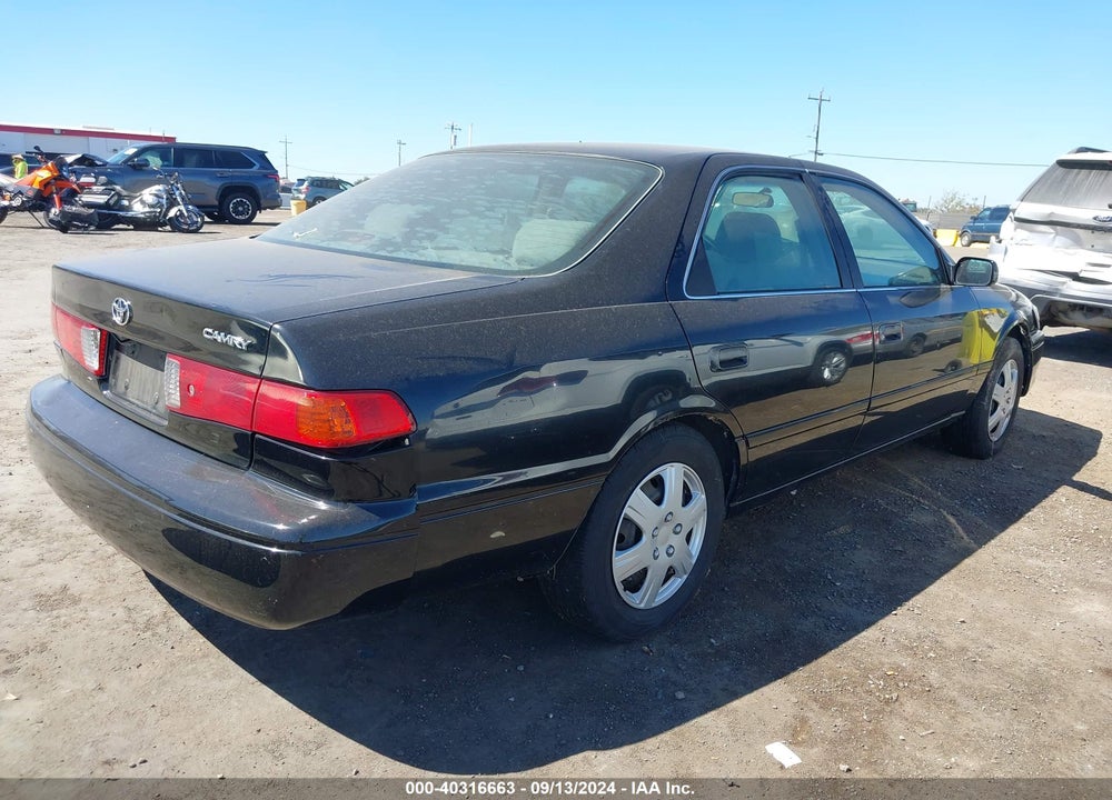 2000 TOYOTA CAMRY LE VIN: 4T1BG22KXYU625262