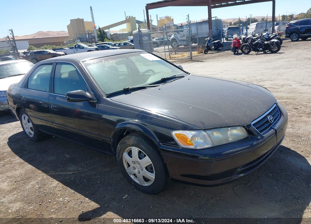 2000 TOYOTA CAMRY LE VIN: 4T1BG22KXYU625262