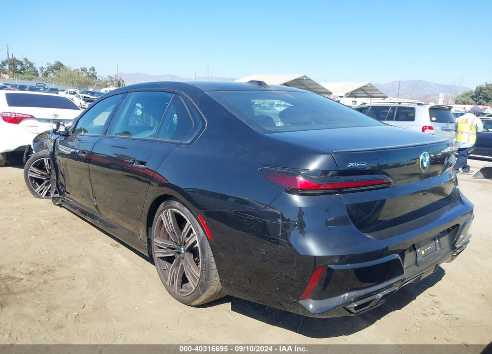2024 BMW 760 I XDRIVE VIN: WBA33EJ04RCR92250