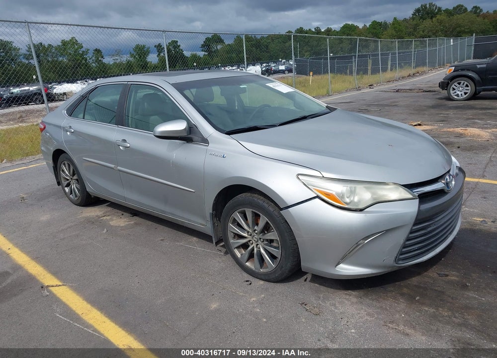 2015 TOYOTA CAMRY HYBRID XLE VIN: 4T1BD1FK7FU143018