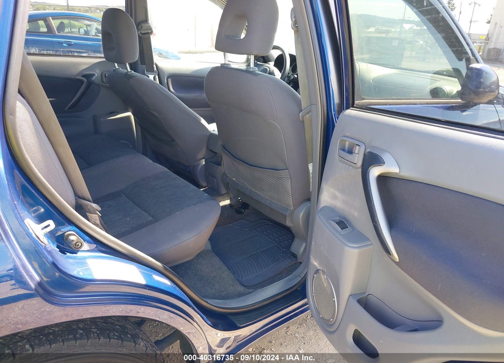 2003 TOYOTA RAV4 VIN: JTEHH20V030256626