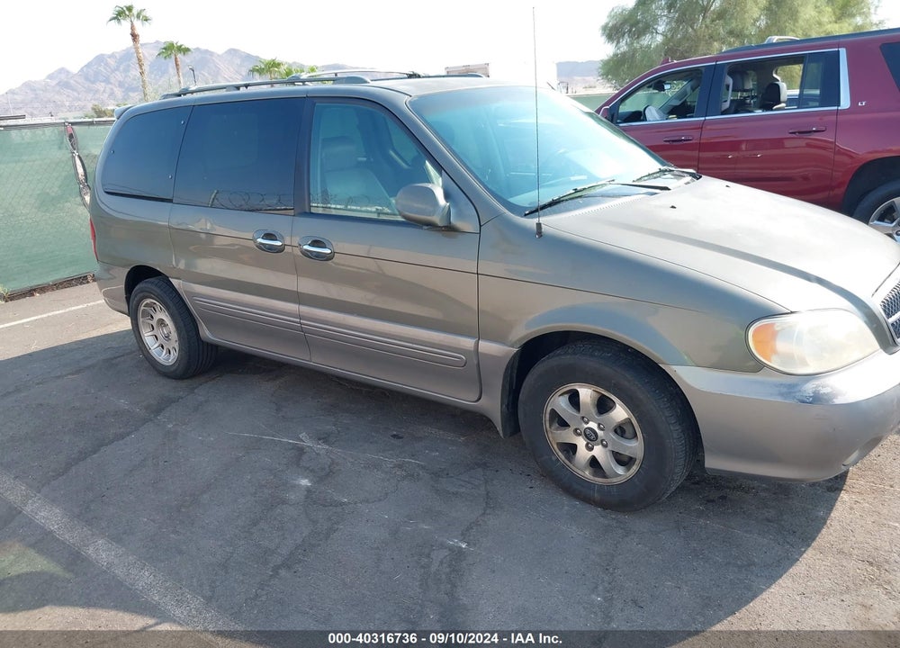 2005 KIA SEDONA EX/LX VIN: KNDUP132256619946