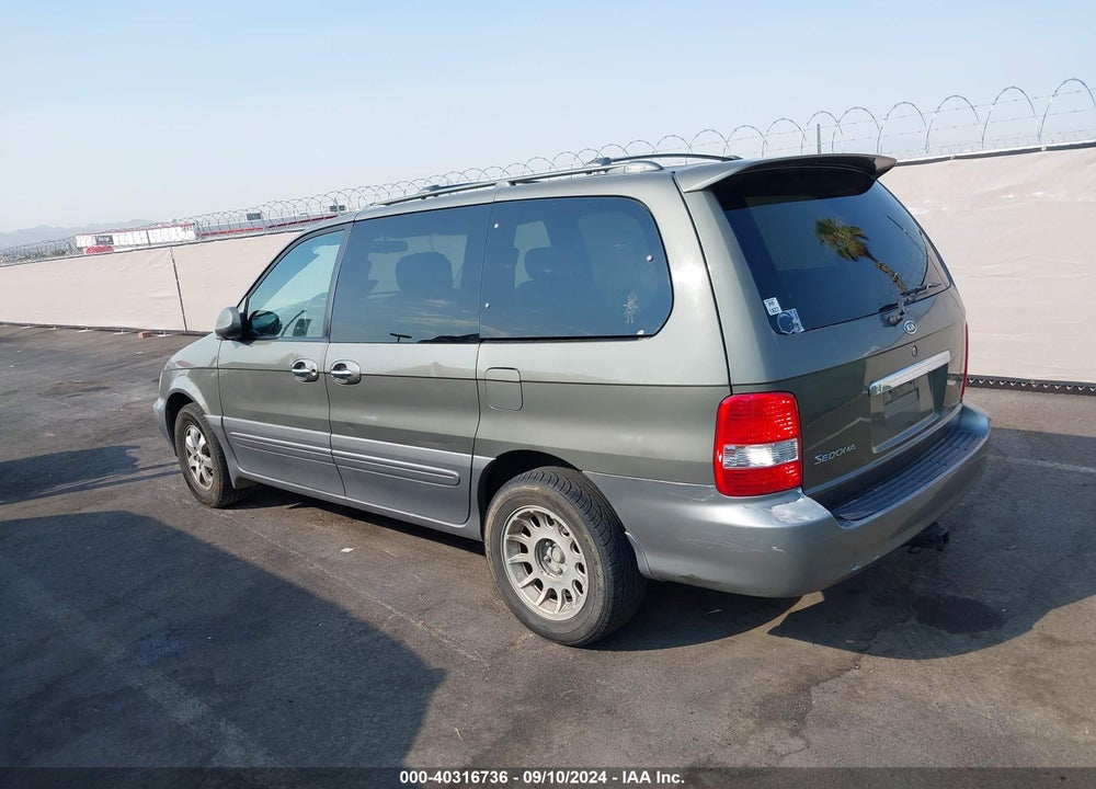 2005 KIA SEDONA EX/LX VIN: KNDUP132256619946