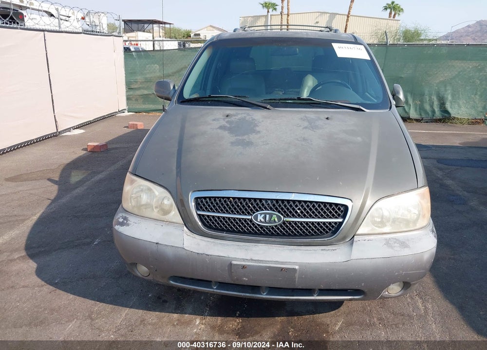 2005 KIA SEDONA EX/LX VIN: KNDUP132256619946