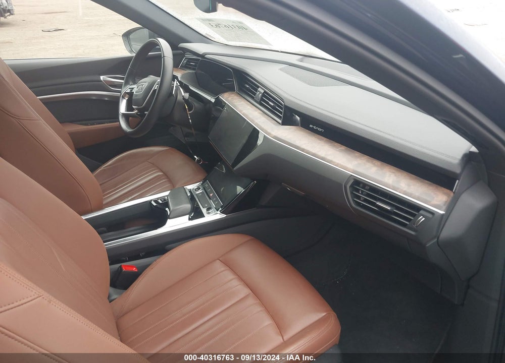 2021 AUDI E-TRON SPORTBACK PREMIUM QUATTRO VIN: WA11AAGE4MB010186