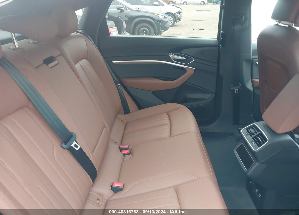 2021 AUDI E-TRON SPORTBACK PREMIUM QUATTRO VIN: WA11AAGE4MB010186