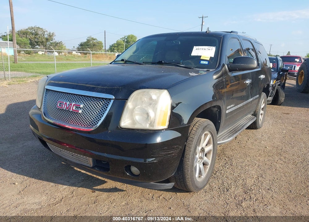 2009 GMC YUKON DENALI VIN: 1GKFC03239R268357