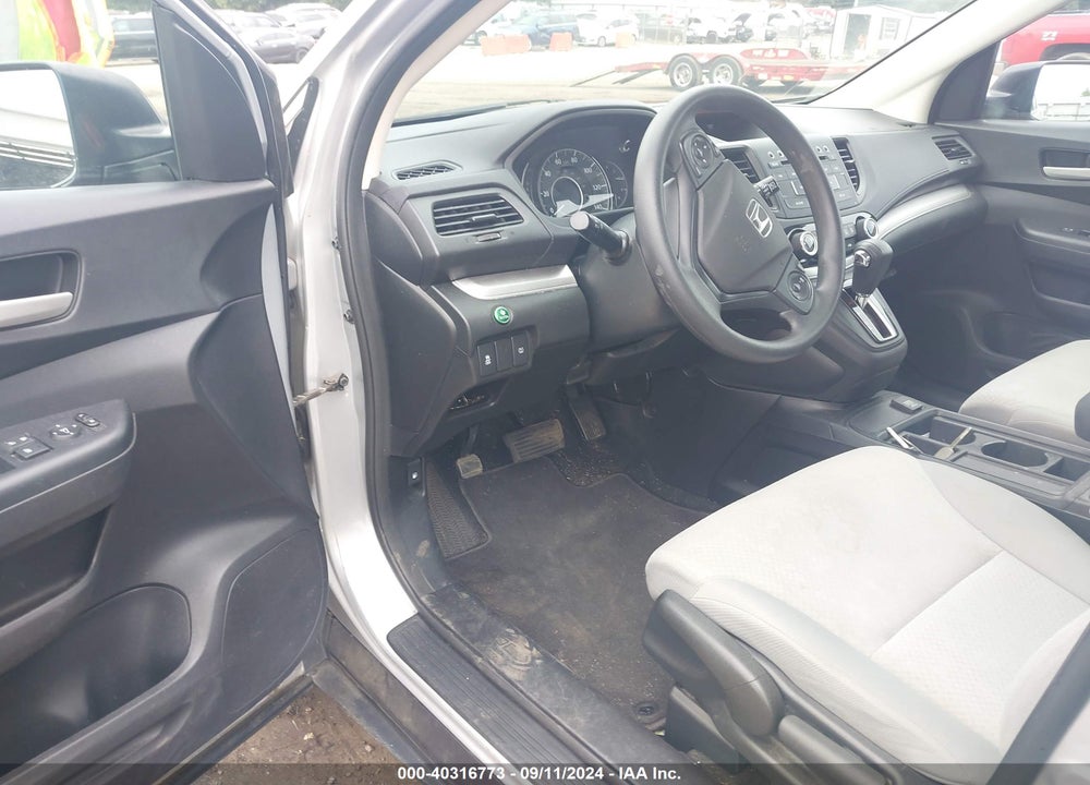 2016 HONDA CR-V LX VIN: 2HKRM3H30GH543843
