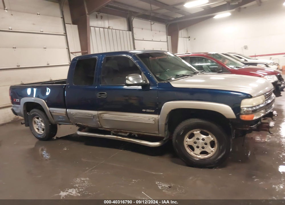 2000 CHEVROLET SILVERADO 1500 LS VIN: 1GCEK19T5YE430107