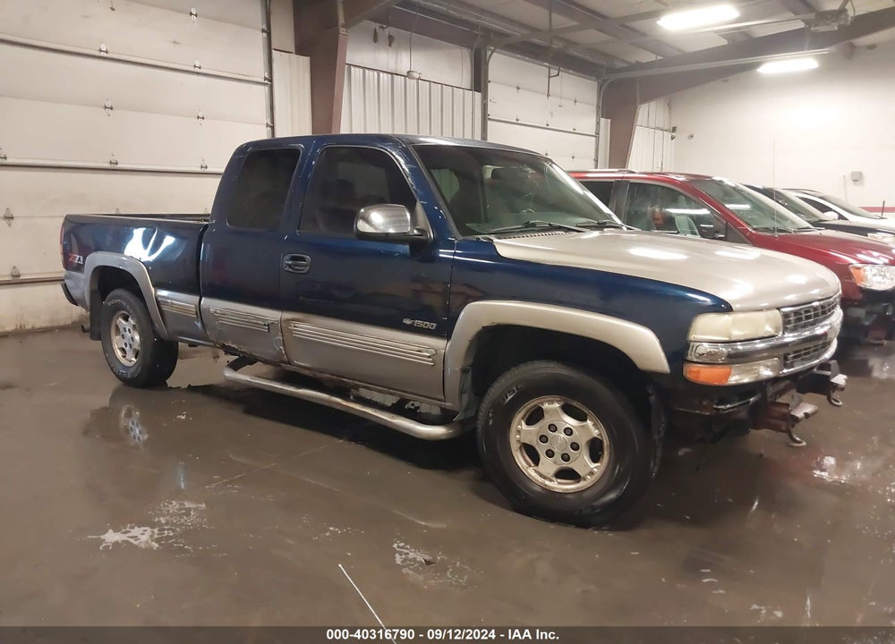 2000 CHEVROLET SILVERADO 1500 LS VIN: 1GCEK19T5YE430107