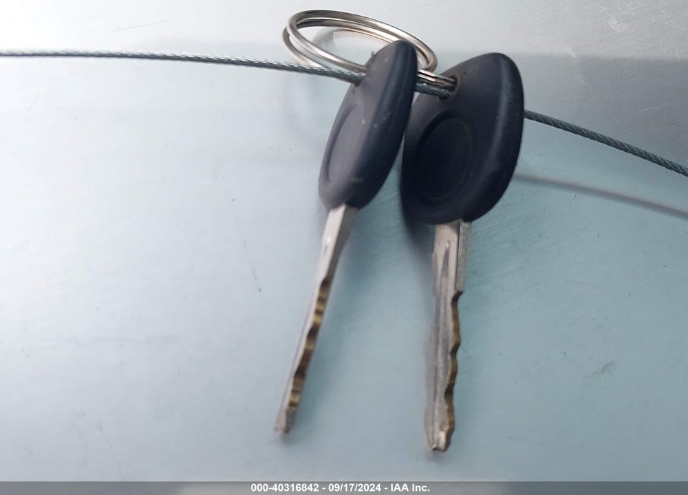 2007 SATURN ION 2 VIN: 1G8AJ55F37Z162779