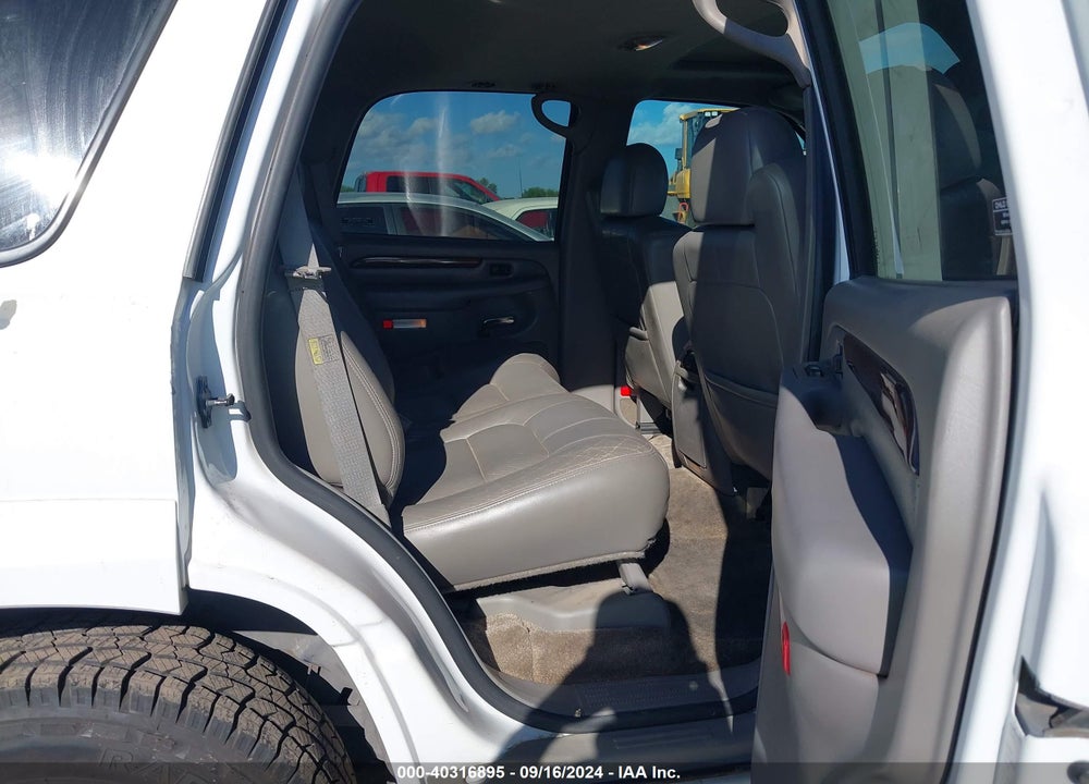 2002 CADILLAC ESCALADE STANDARD VIN: 1GYEK63NX2R111805