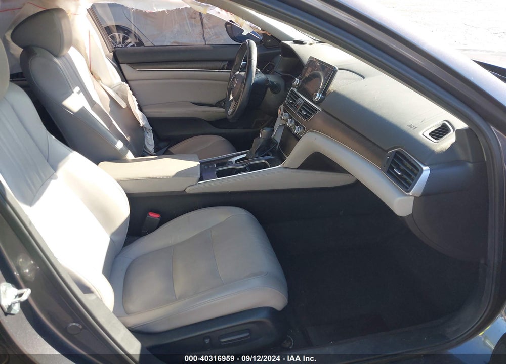 2018 HONDA ACCORD EX-L VIN: 1HGCV1F5XJA055804
