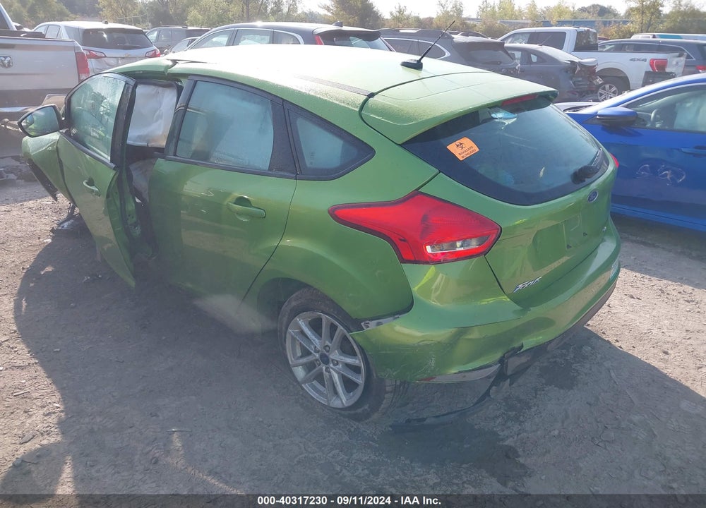 2018 FORD FOCUS SE VIN: 1FADP3K24JL320571