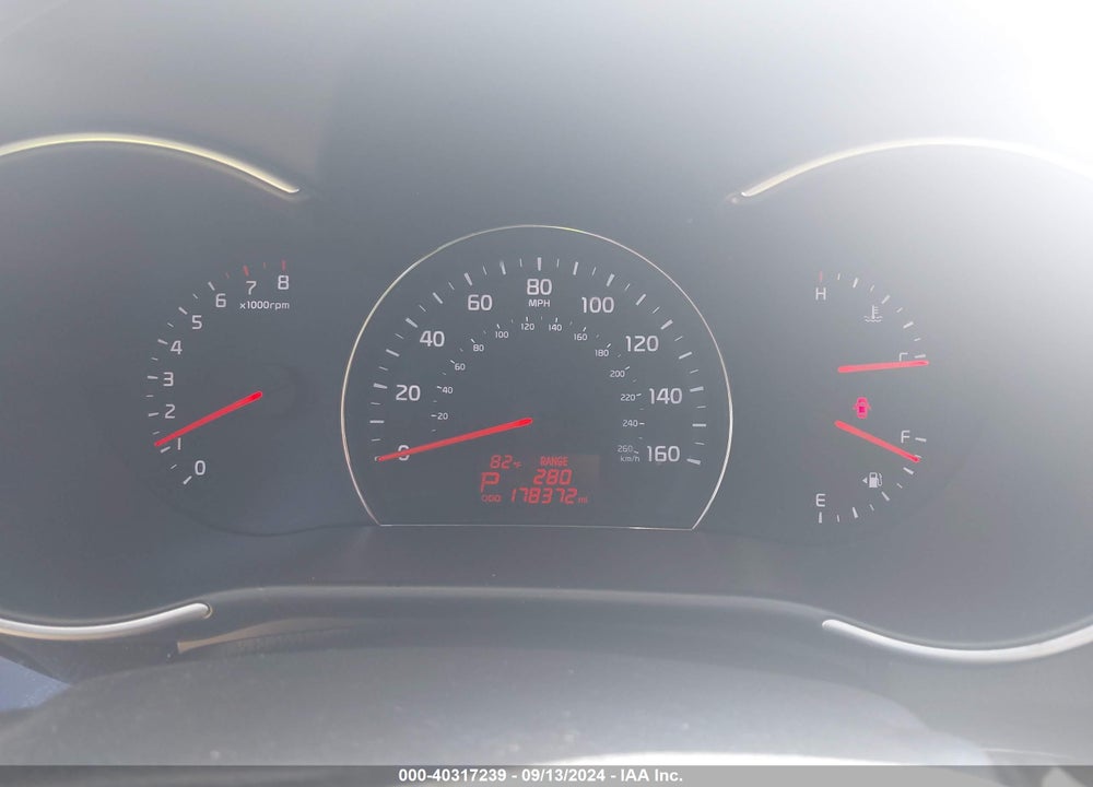 2015 KIA SORENTO LX VIN: 5XYKT3A62FG657678