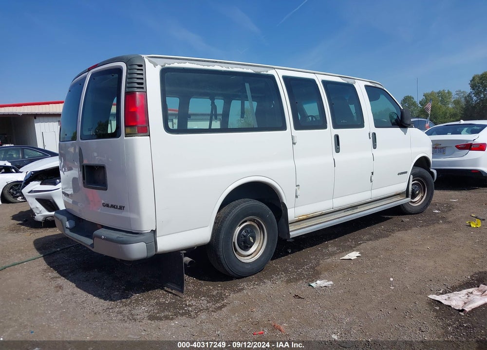2002 CHEVROLET EXPRESS VIN: 1GAHG35R621171106