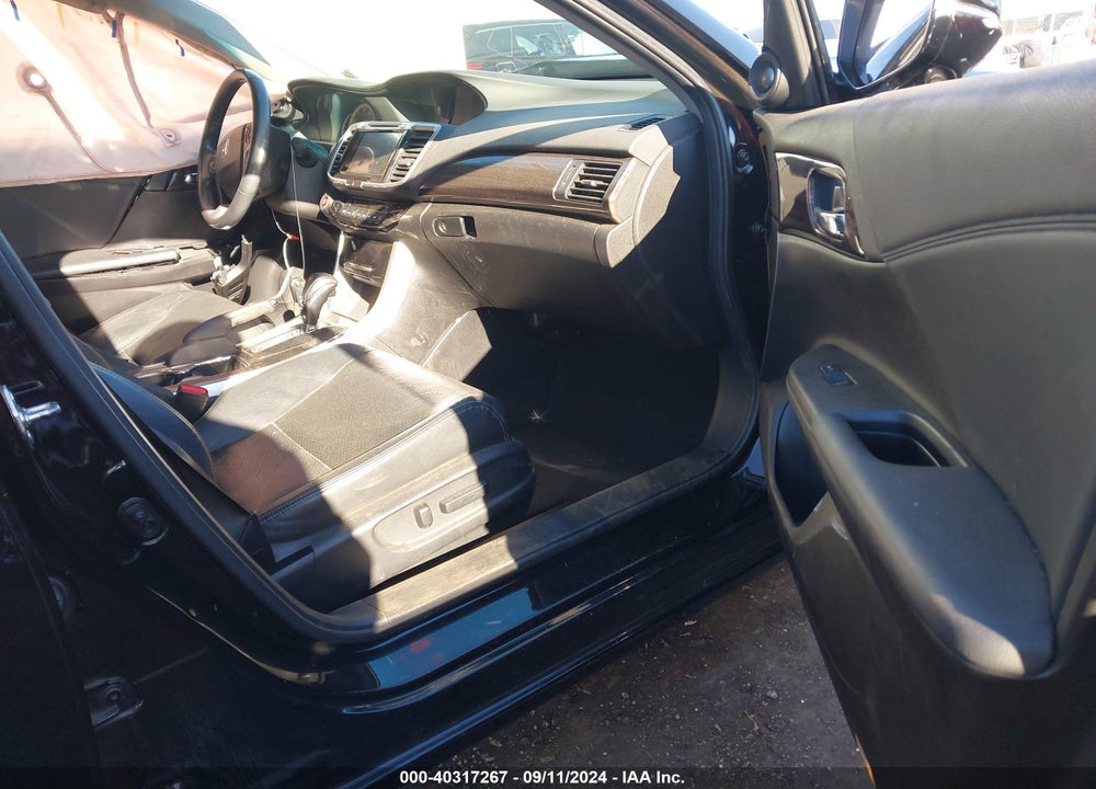 2016 HONDA ACCORD EX-L V-6 VIN: 1HGCR3F84GA001420
