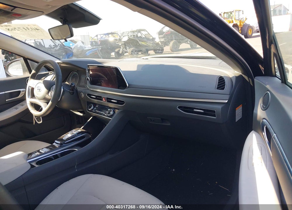 2023 HYUNDAI SONATA HYBRID SEL VIN: KMHL34JJXPA054182