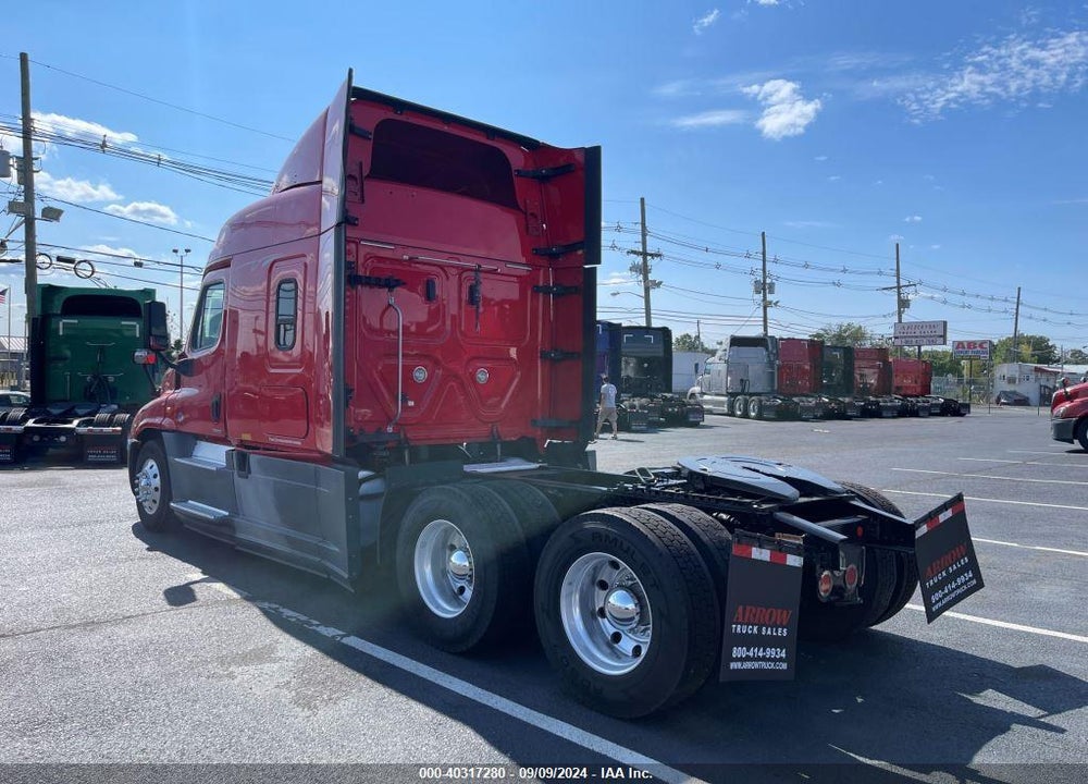 2018 FREIGHTLINER CASCADIA 125 VIN: 3AKJGLDRXJSHW5145