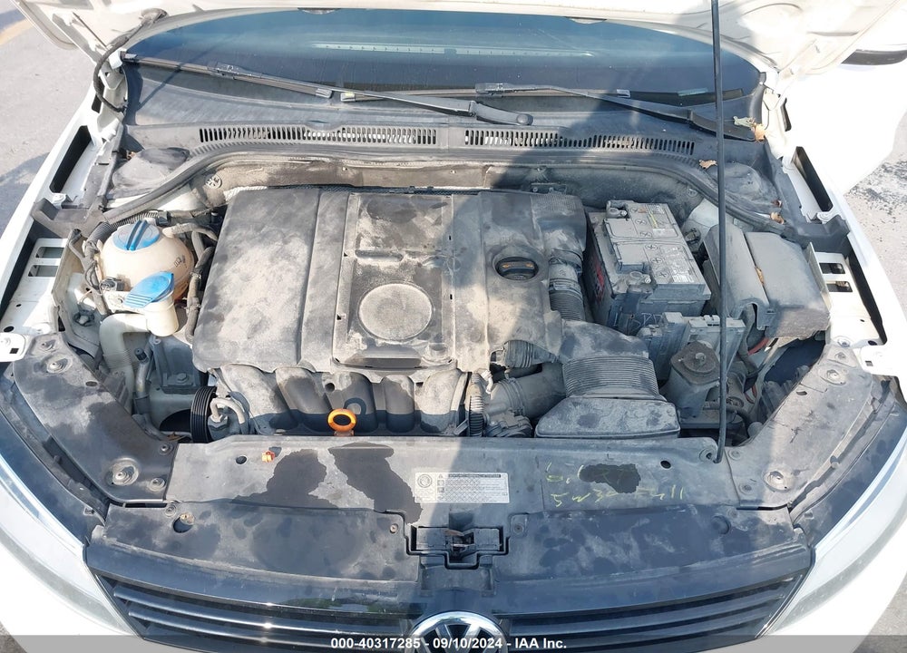 2011 VOLKSWAGEN JETTA 2.5L SE VIN: 3VWDZ7AJ8BM372688