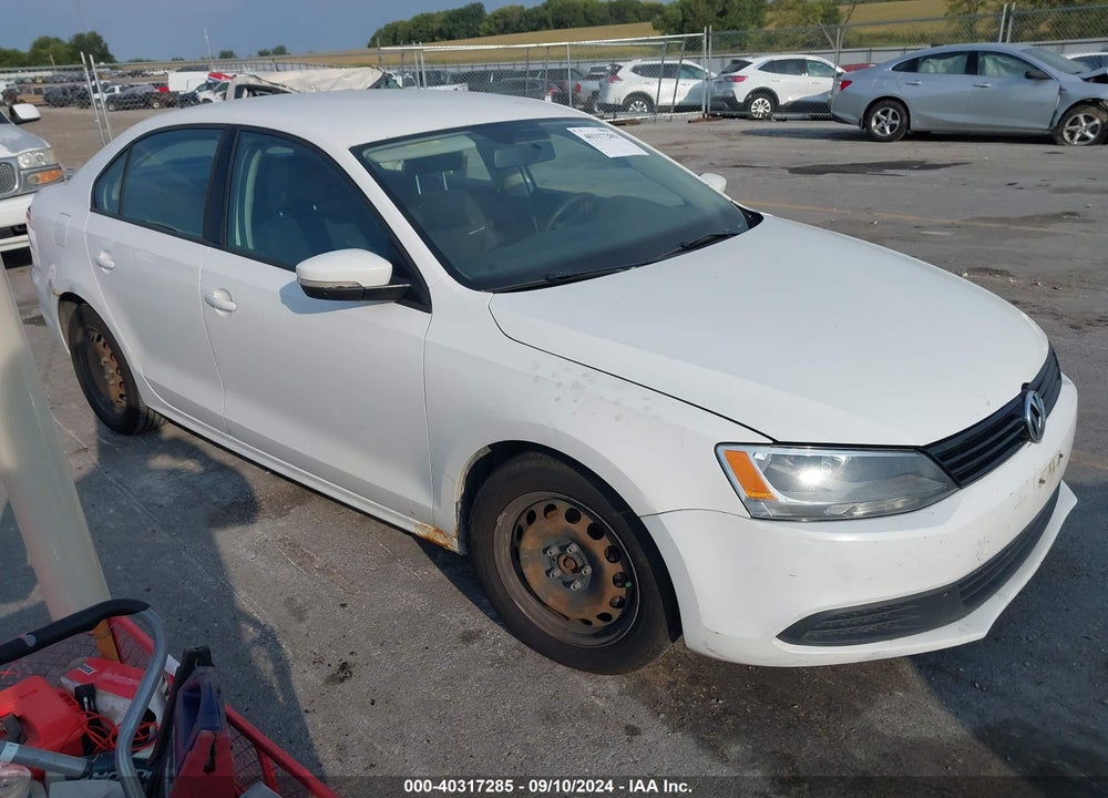 2011 VOLKSWAGEN JETTA 2.5L SE VIN: 3VWDZ7AJ8BM372688