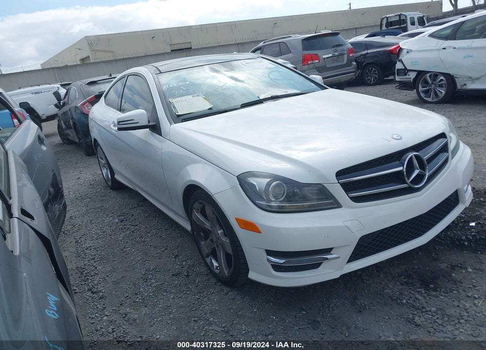 2015 MERCEDES-BENZ C 350 SPORT VIN: WDDGJ5HB1FG416160