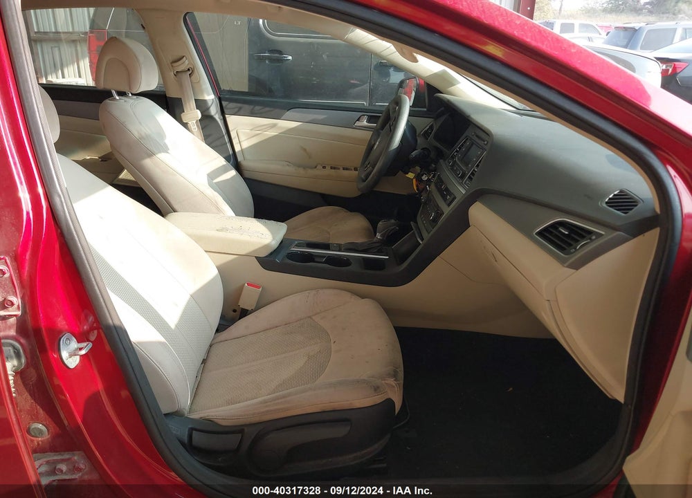 2015 HYUNDAI SONATA SE VIN: 5NPE24AFXFH171439