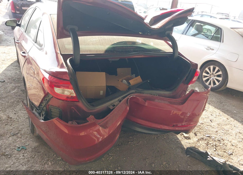 2015 HYUNDAI SONATA SE VIN: 5NPE24AFXFH171439