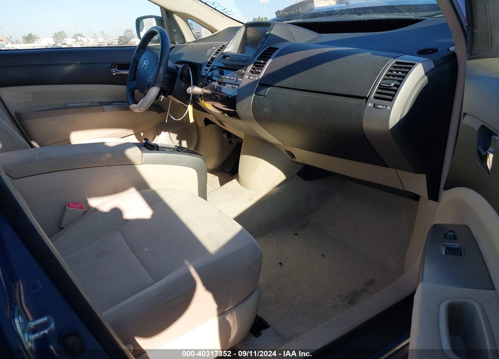 2005 TOYOTA PRIUS VIN: JTDKB20U557043409