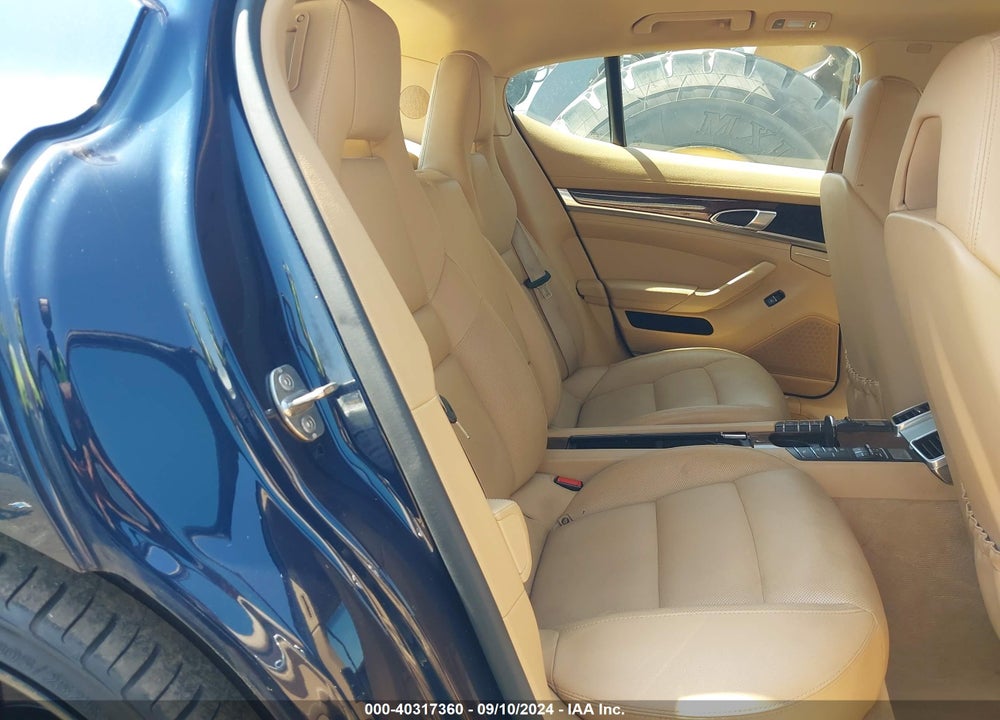 2014 PORSCHE PANAMERA 4S VIN: WP0AB2A78EL055517