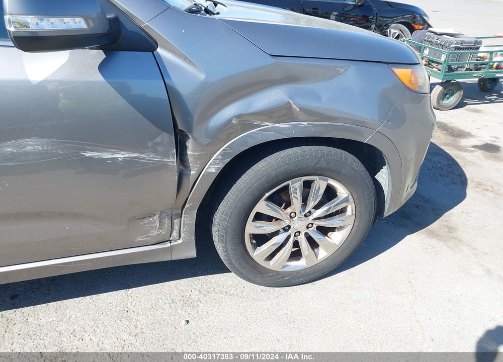 2012 KIA SORENTO SX V6 VIN: 5XYKW4A23CG253701