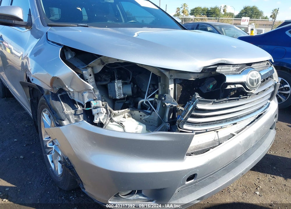 2014 TOYOTA HIGHLANDER LIMITED PLATINUM V6 VIN: 5TDDKRFH0ES047708