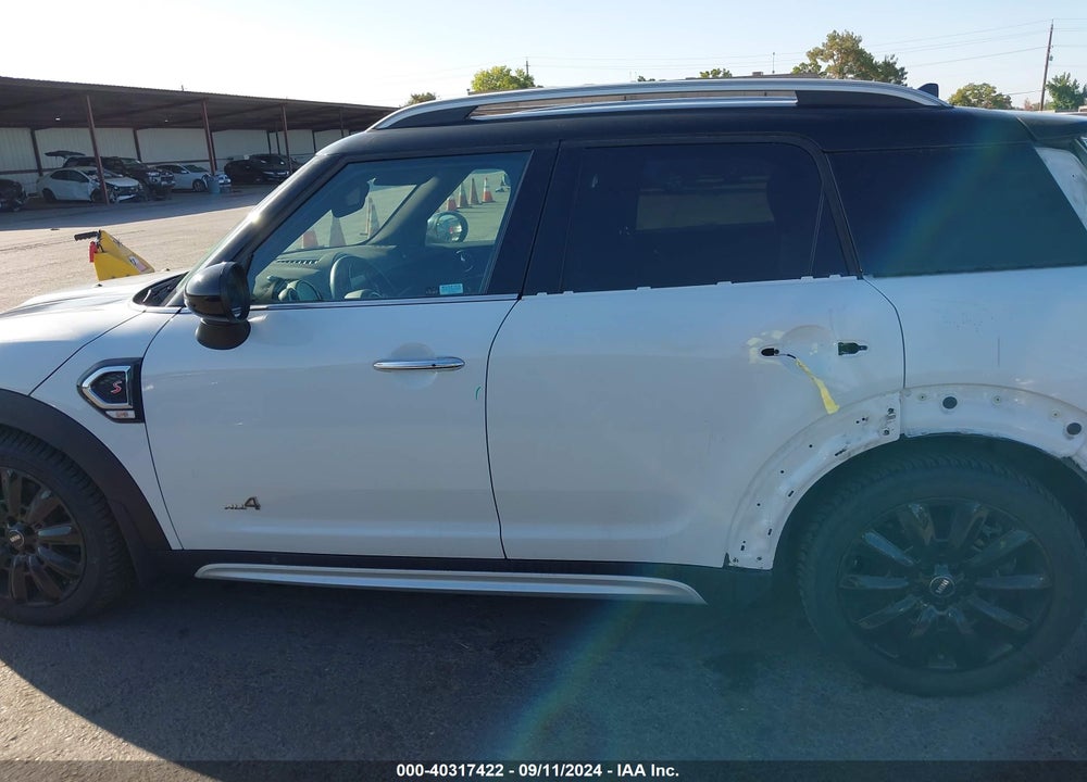 2017 MINI COUNTRYMAN COOPER S VIN: WMZYT5C37H3D81419