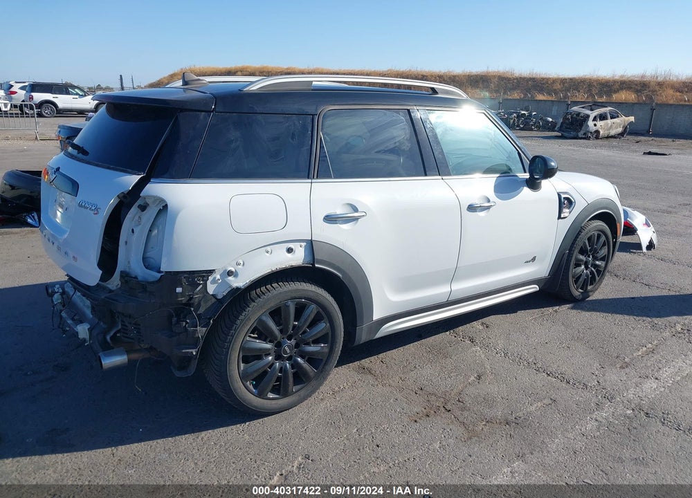 2017 MINI COUNTRYMAN COOPER S VIN: WMZYT5C37H3D81419